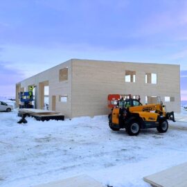 Koka angāru būvniecība